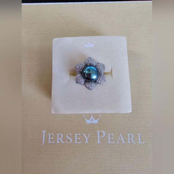 Jersey Pearl Iridescent Dark Pearl Silver Tone Metal Flower Adjustable Ring - Picture 1 of 5